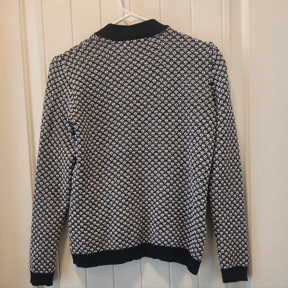 Karen Scott, Women’s Black & White Long Sleeve Sweater,  V-Neck, Size XS - Picture 3 of 4
